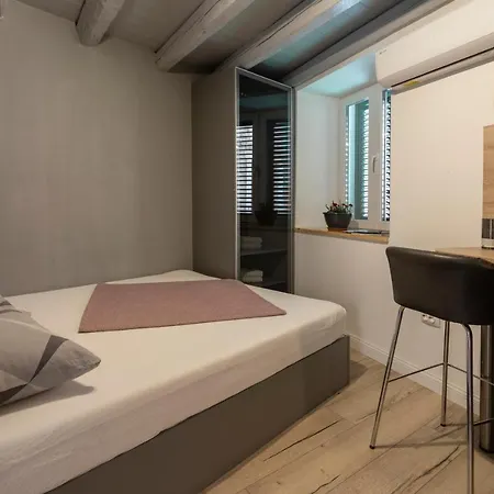 블루 게스트하우스